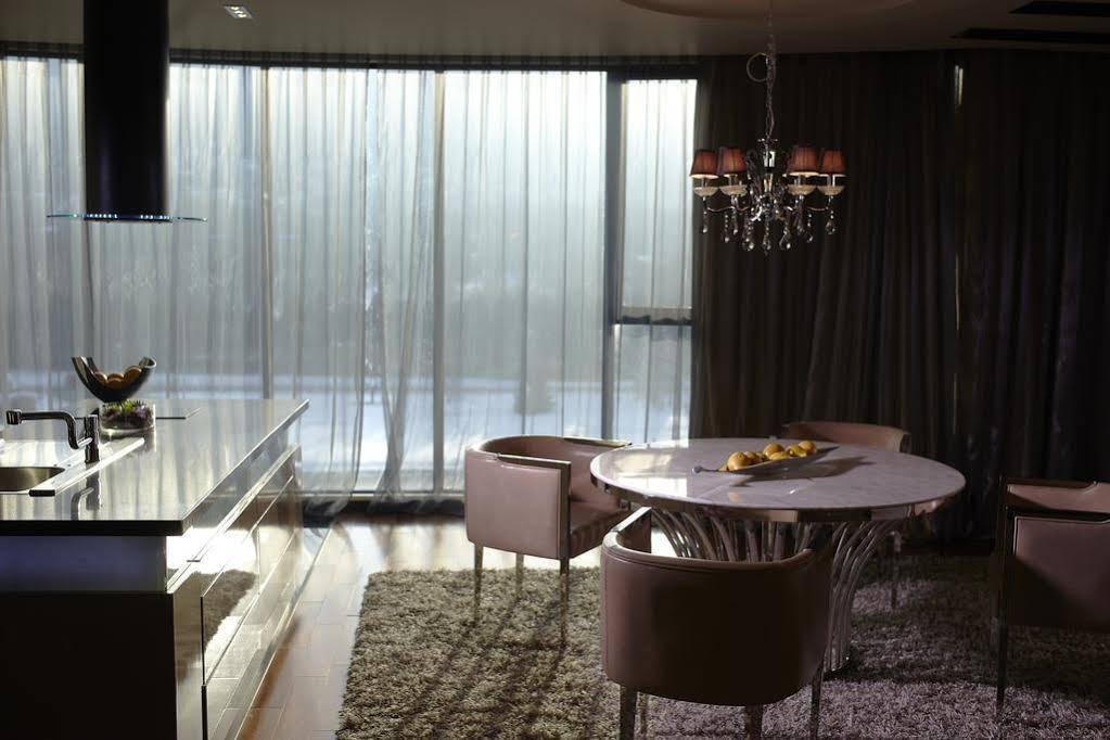 Hotel Emirates ソフィア エクステリア 写真