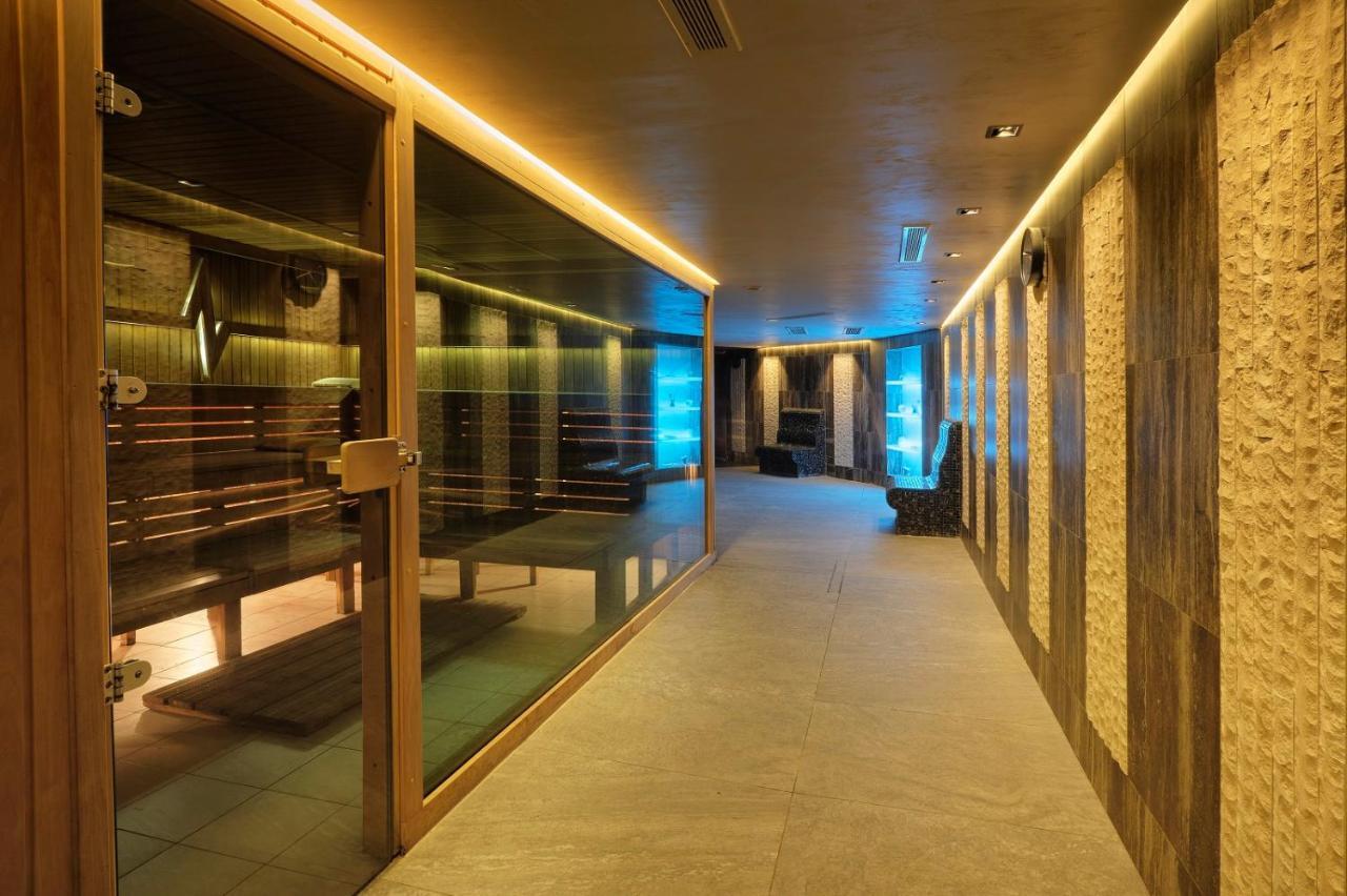Hotel Emirates ソフィア エクステリア 写真
